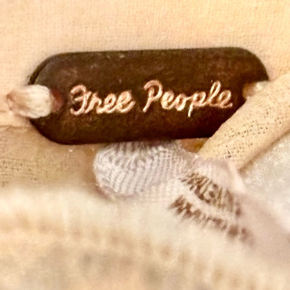 Free People boho Baby Doll baggy/oversized polyester gold print -Size: Medium - Picture 7 of 7